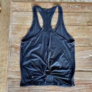 🍋 Lululemon tie back top